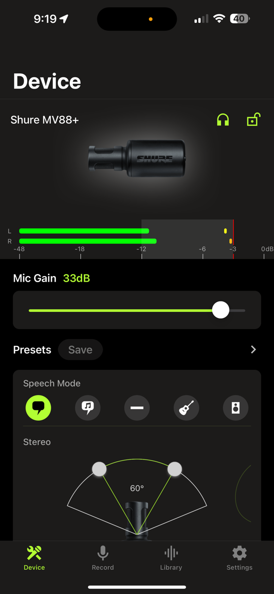 MOTIV Recording software showing the stereo levels gain and that it is in speech mode with the angle of the mics input