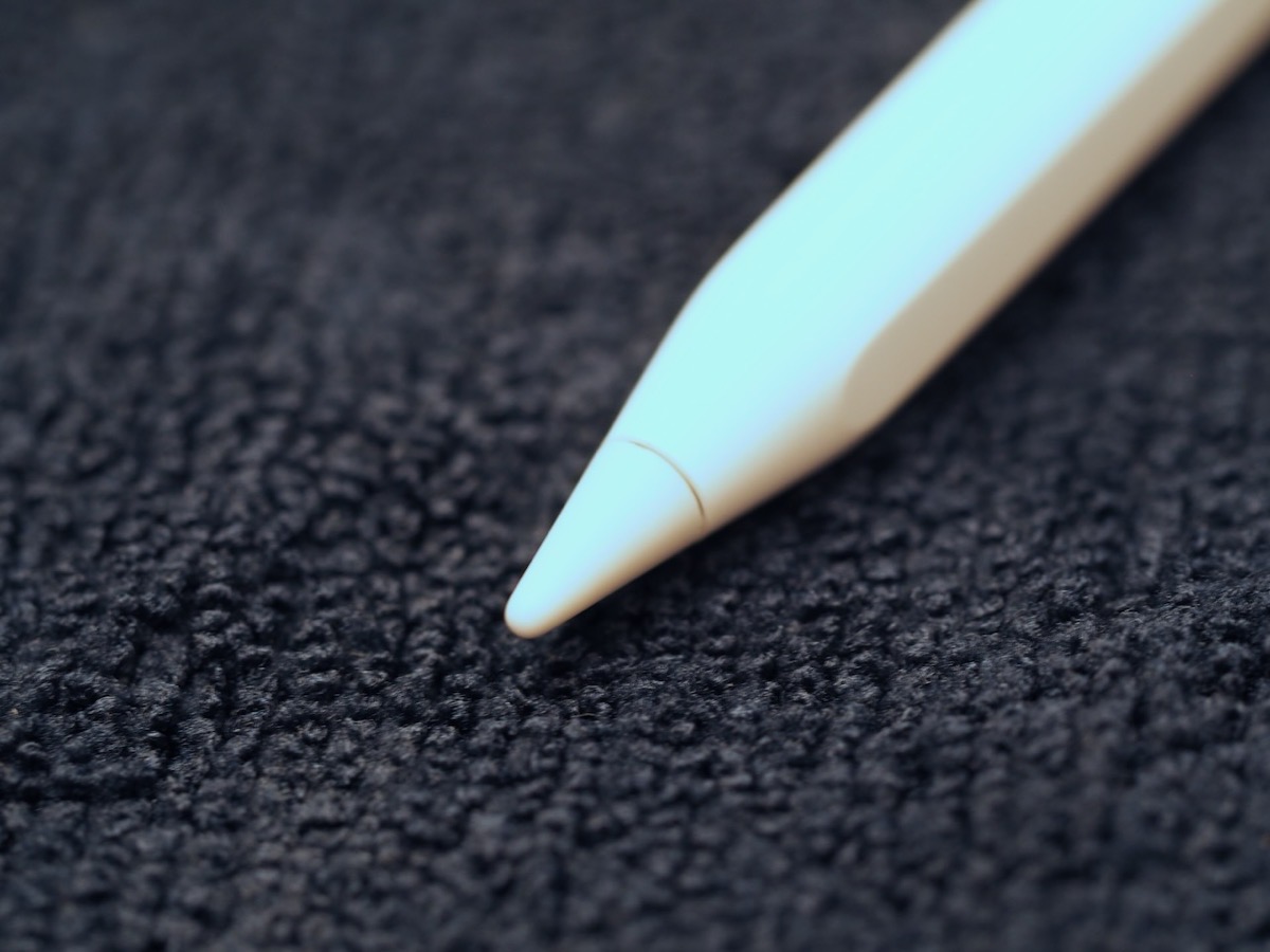 Apple Pencil Normal Tip. Looks blunt and rounded